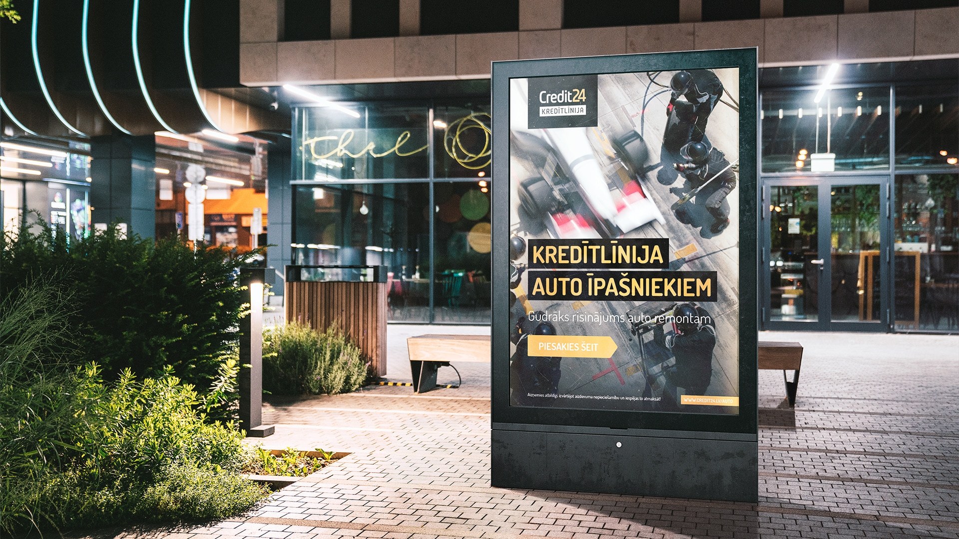 Credit24 Carloan OOH reklaam